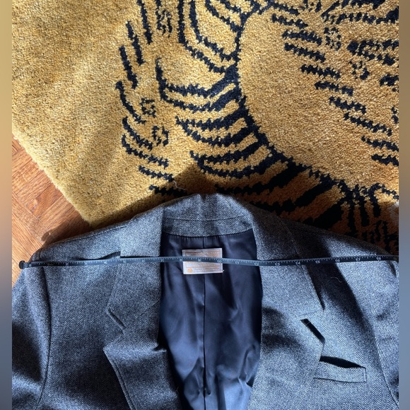 VINTAGE Pendleton 100% Virgin Wool Blazer in Gray Tweed - Picture 6 of 7